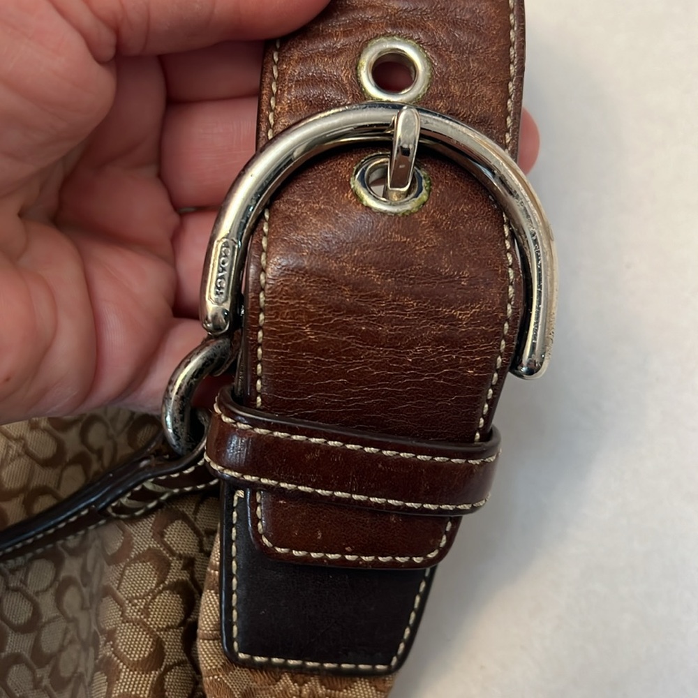 COACH SOHO SIGNATURE HOBO SHOULDER BAG BROWN SUEDE BOTTOMS - Picture 6 of 16